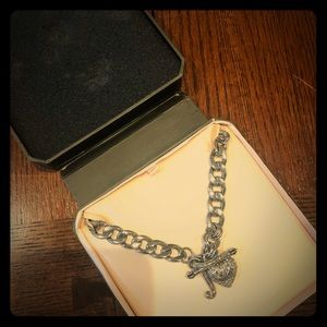 Juicy Couture Necklace with box like new